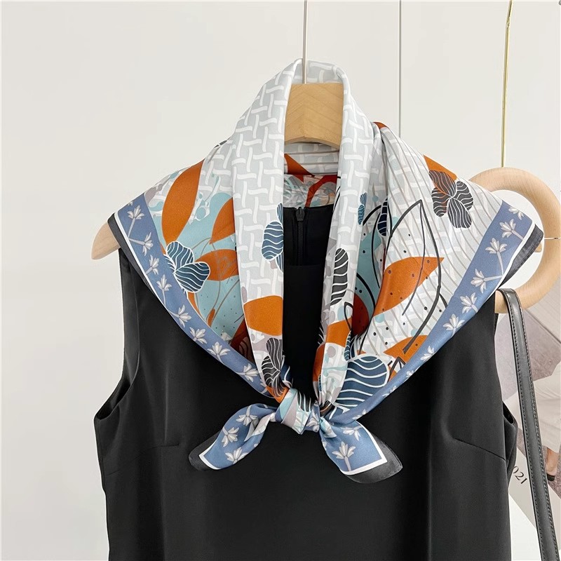 Foulard carré en soie de mûrier personnalisé, mode printemps et été 2024