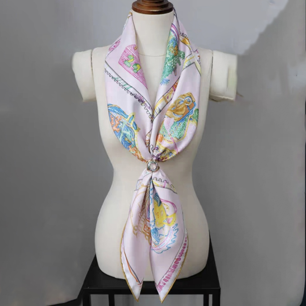 Foulard en soie 100 % pure imprimé numérique personnalisé pour femme