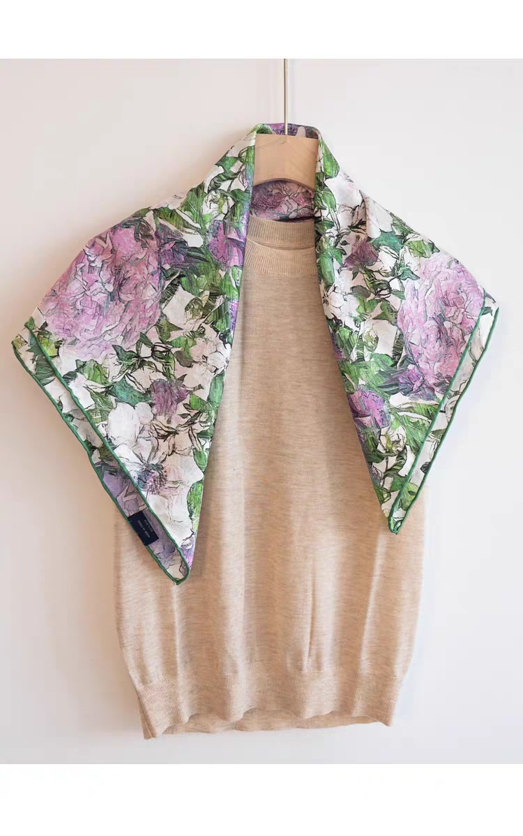 Écharpe 100% soie de mûrier de style floral de jardin sur mesure