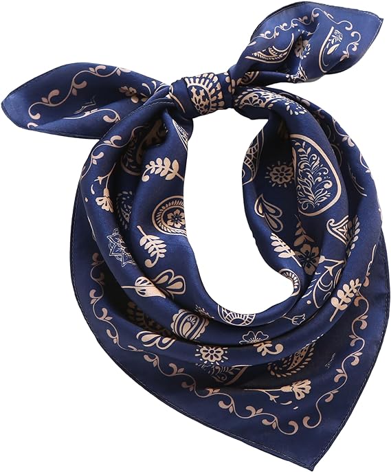  Foulard et cou en soie - Enveloppements de cheveux