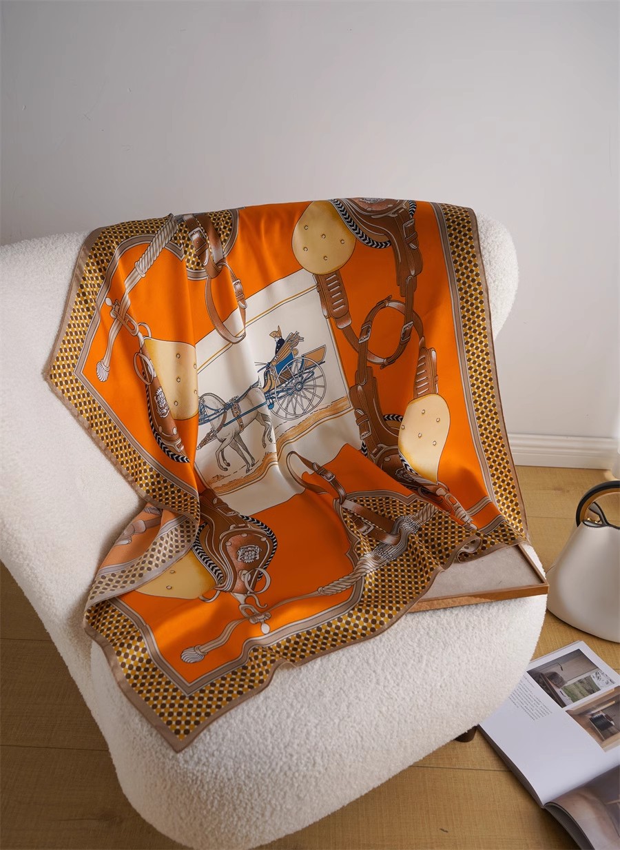 Châle Orange Design 100% Soie de Mûrier 90X90cm