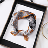 Petit foulard carré d'art nordique, foulard de voyage en soie de mûrier pour femmes